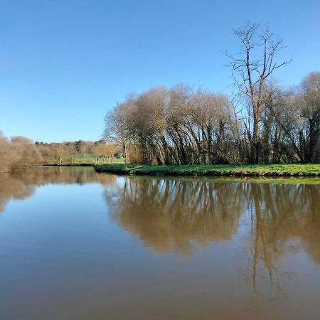 Hebergement Canal Val D'Oust Екстериор снимка