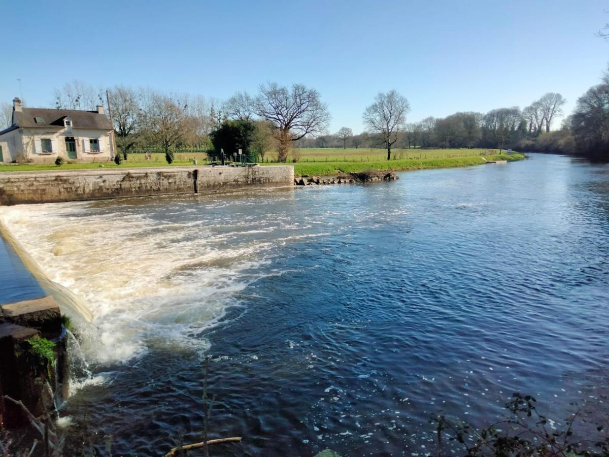 Hebergement Canal Val D'Oust Екстериор снимка